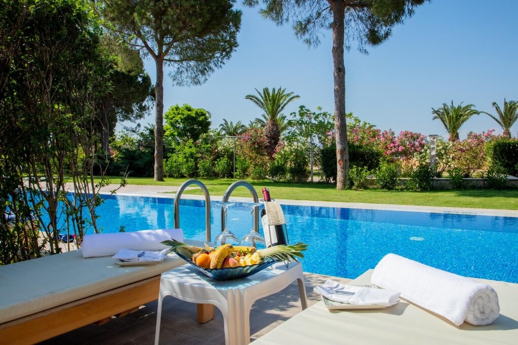 Süit – Deniz Manzaralı 3